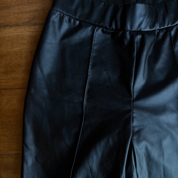 Francesca’s Faux Leather Pants - New (Size Small) - Picture 4 of 5